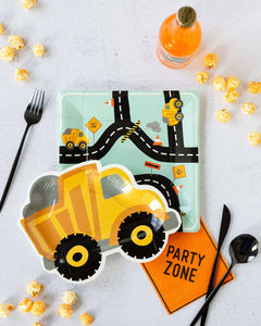 Construction Dump Truck Shaped Plates (8 ct.)